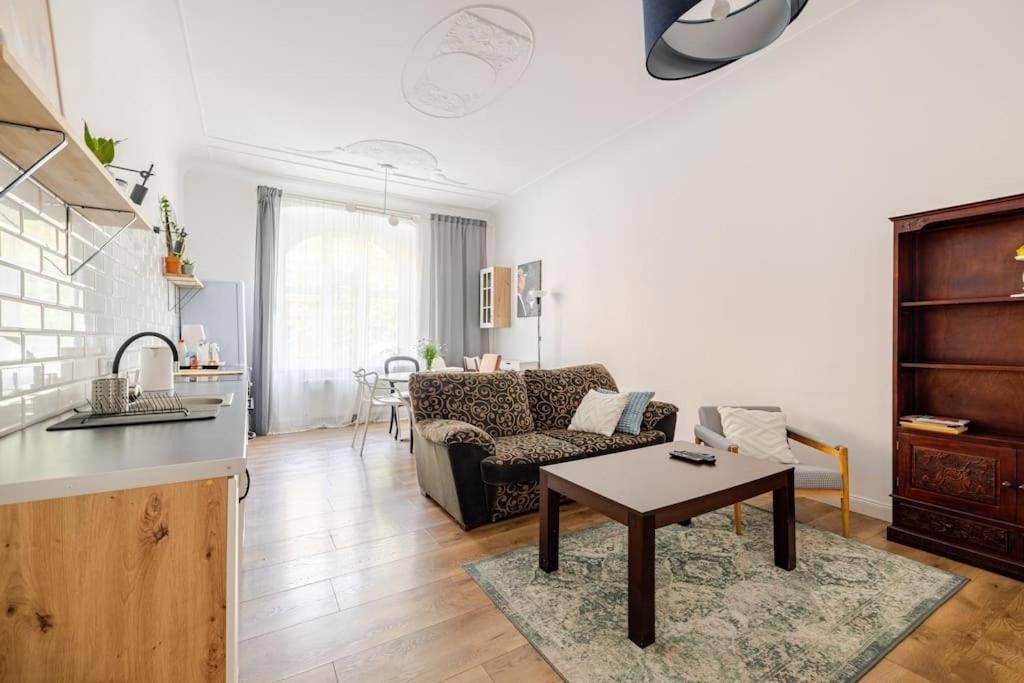 Apartament Rozeta Centrum 6Os Legnica Exterior foto